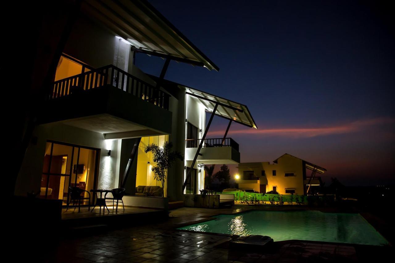 Soma Vineyard Resort -נאסיק מראה חיצוני תמונה